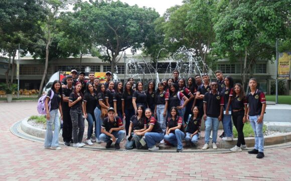 Estudiantes de la Promoción 2024